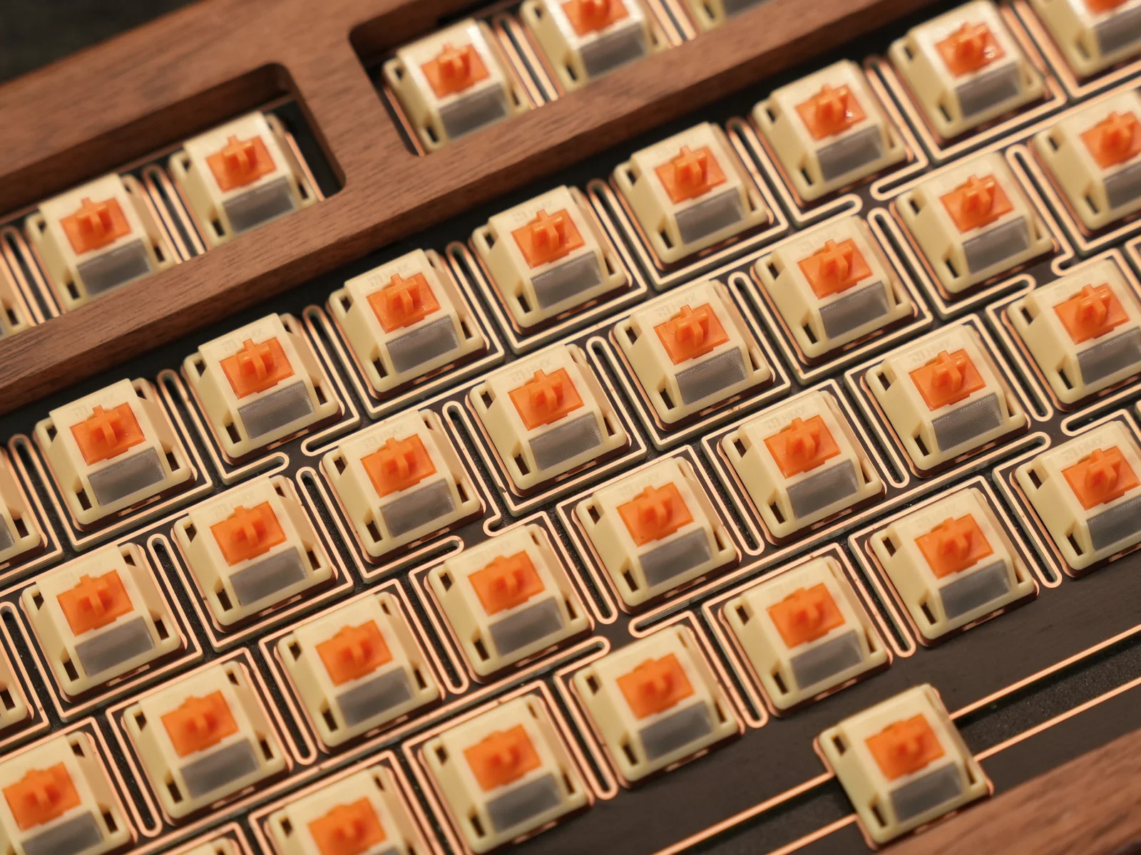Minikeys × HMX Puppy Tactile Switch — typing feel