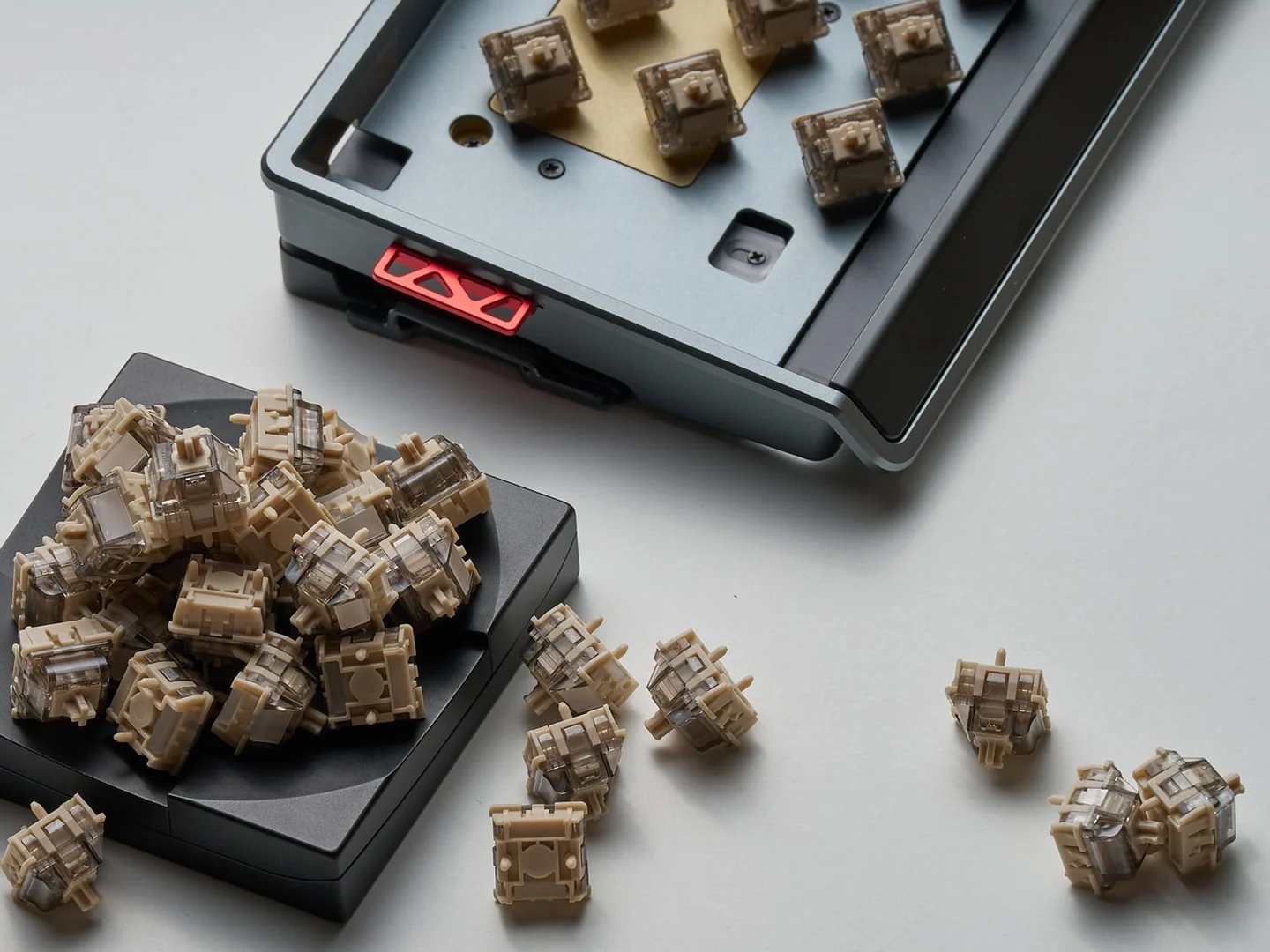 Compare HE switches by compatibility, force and travel before brand