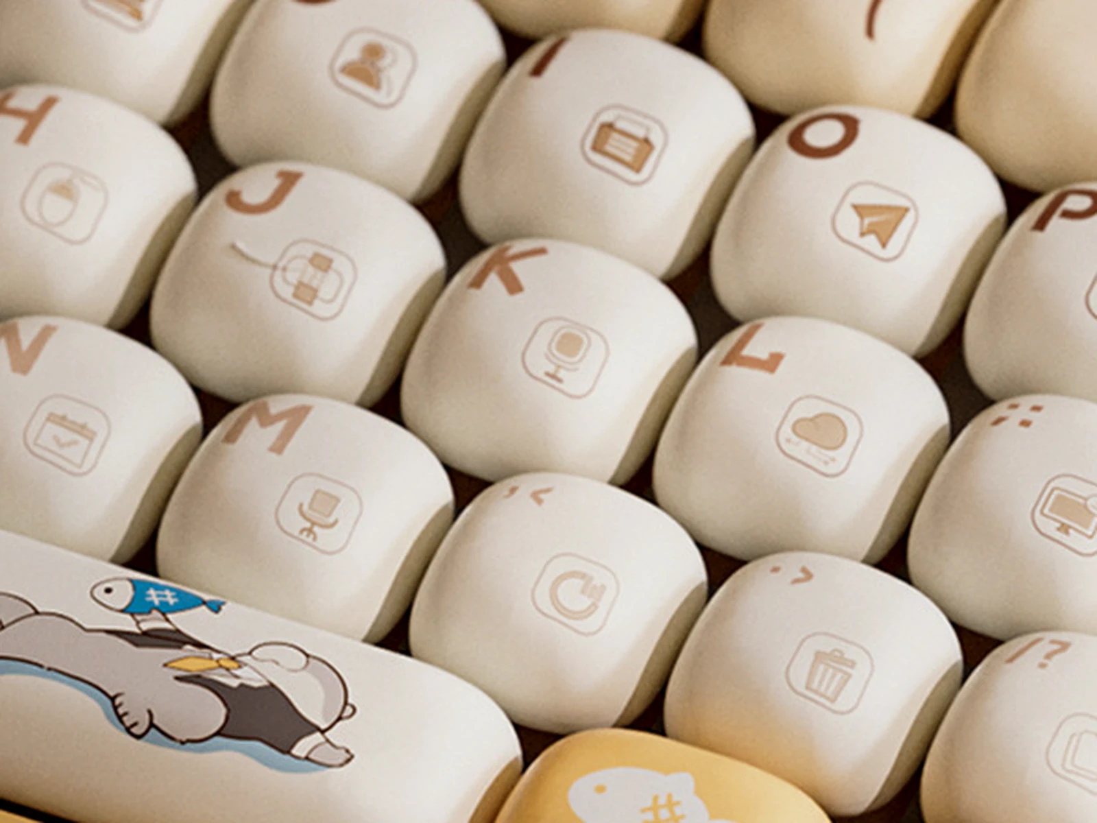 Close view of rounded OtterHustle MOG alpha keycaps