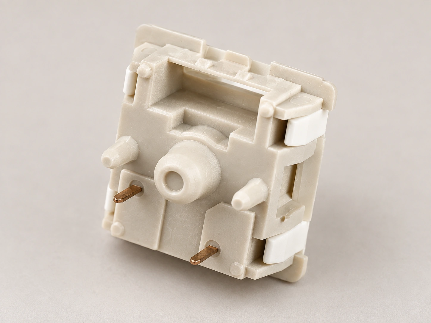 Underside of a Xuhua Doll switch showing its five-pin footprint